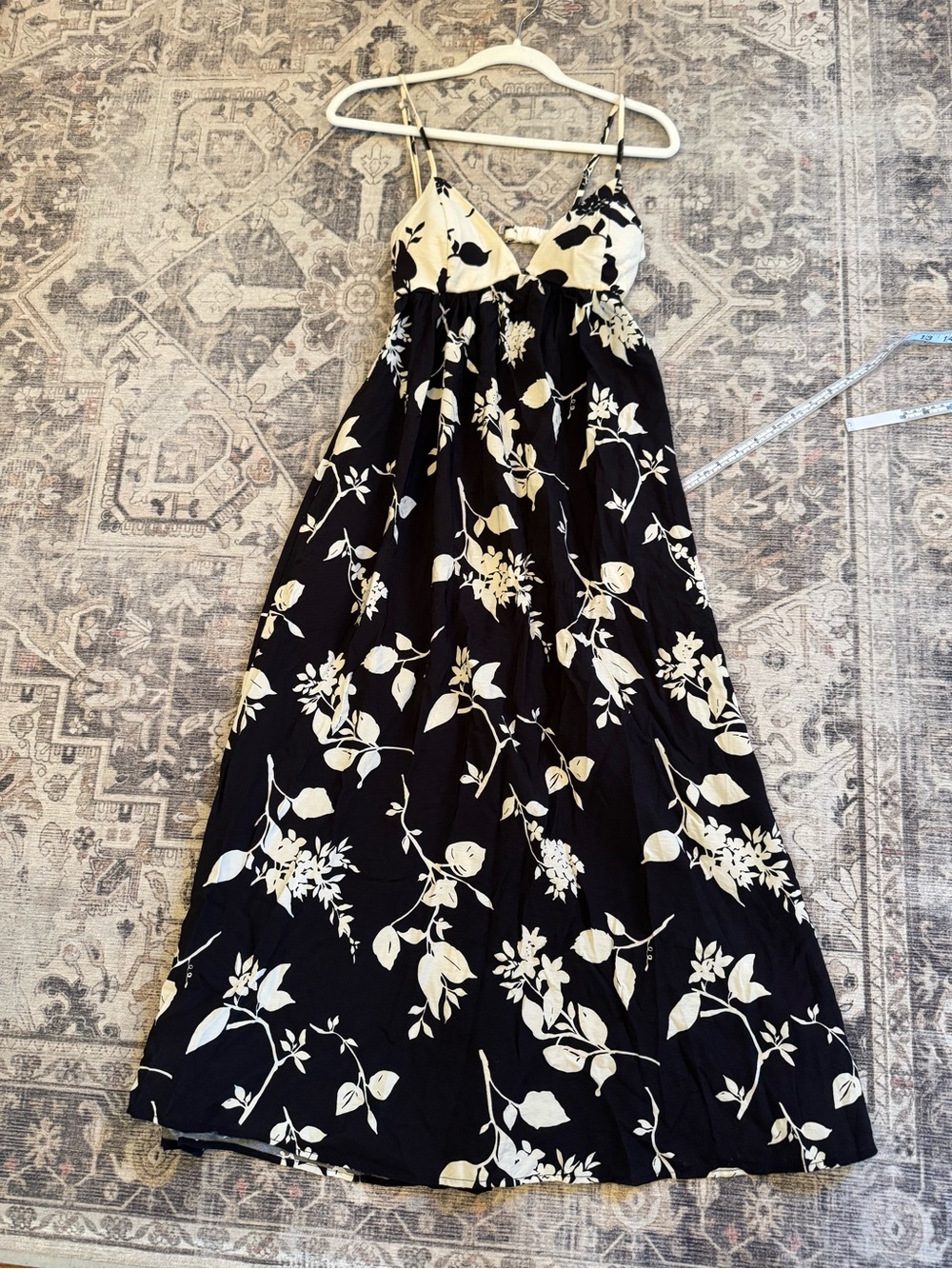 Abercrombie & Fitch Black Floral Bra-Free Clasp-Back Flowy Maxi Dress, Size XSP - Picture 5 of 15